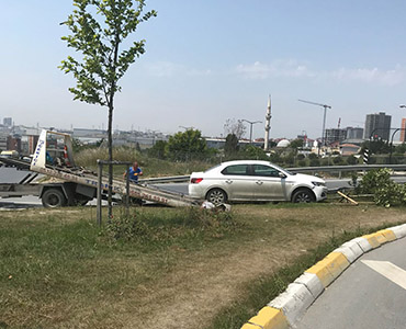 Araç Kurtarıcı ve Çekici