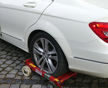 Araç Kurtarıcı ve Çekici