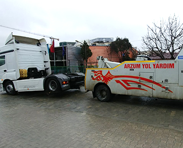 Araç Kurtarıcı ve Çekici