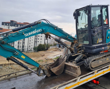 Araç Kurtarıcı ve Çekici